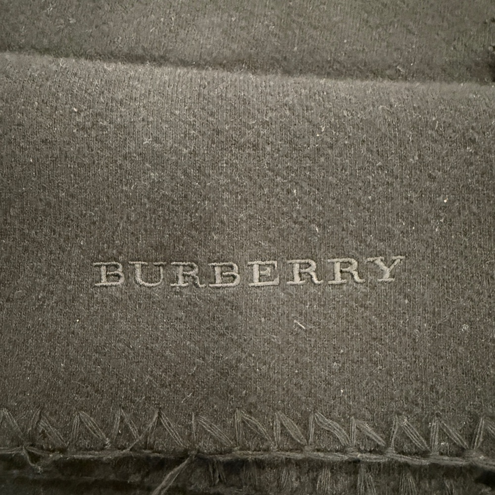 Burberry Black Wool Shawl with Fringe - Picture 3 of 10